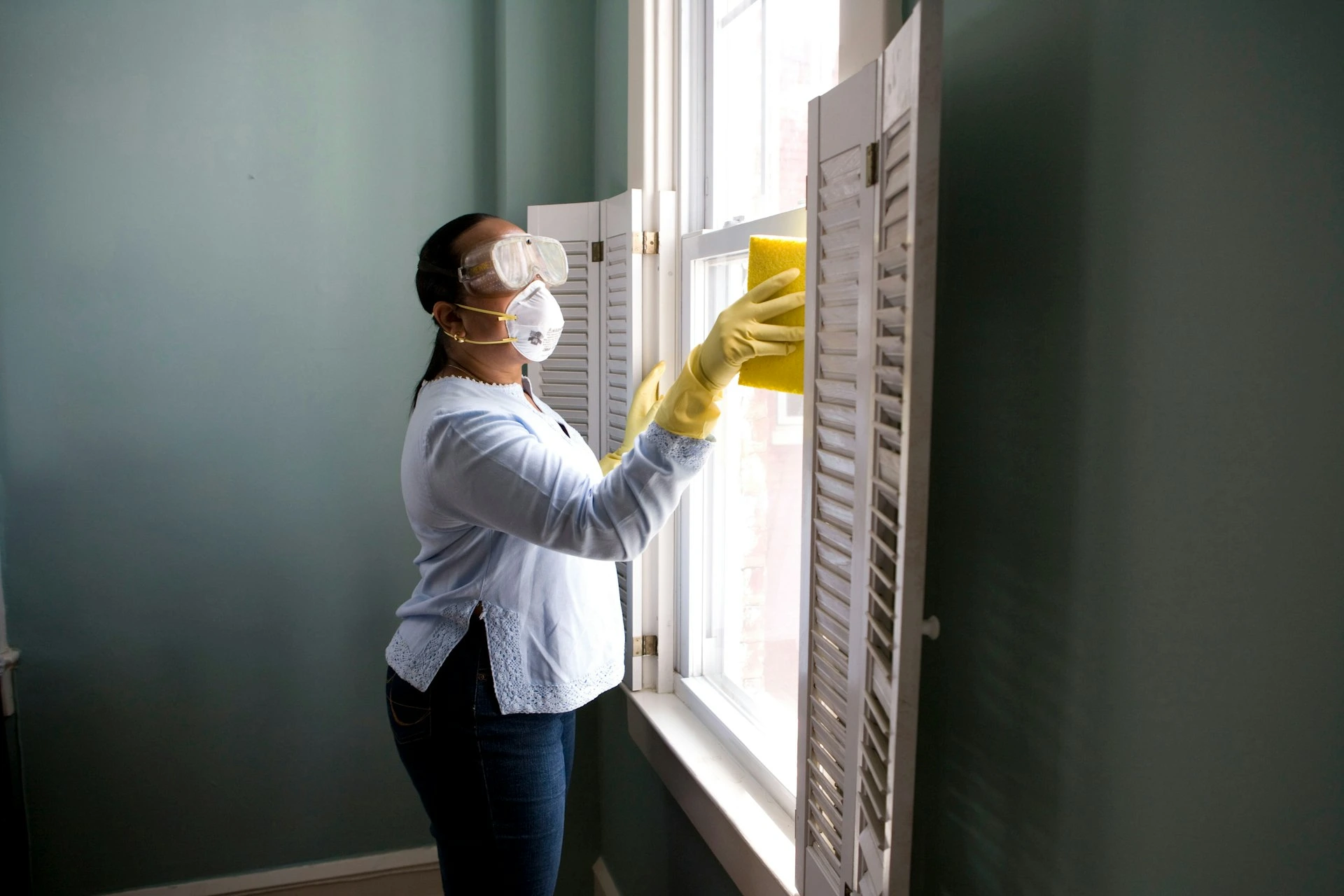 Cleaning mould at home